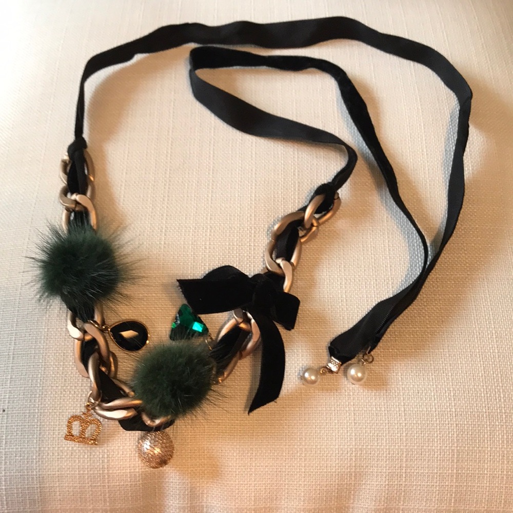 Fun statement necklace. - Picture 2 of 6